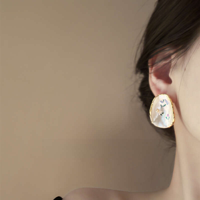 Aphro Garden Super Fairy French Glaze Flower Exaggerated High-end Niche Stud Earrings Vacation Style