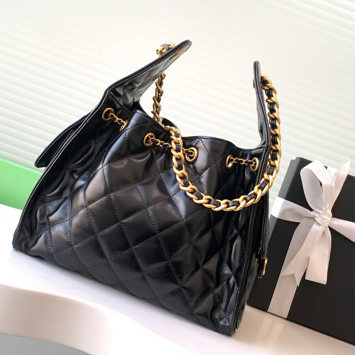 12a 25c Now luxury bag drawstring tote bag designer bags 2025 ball pattern leather hip hop bag underarm bag retro gold coin button bucket bag Gift box assembly