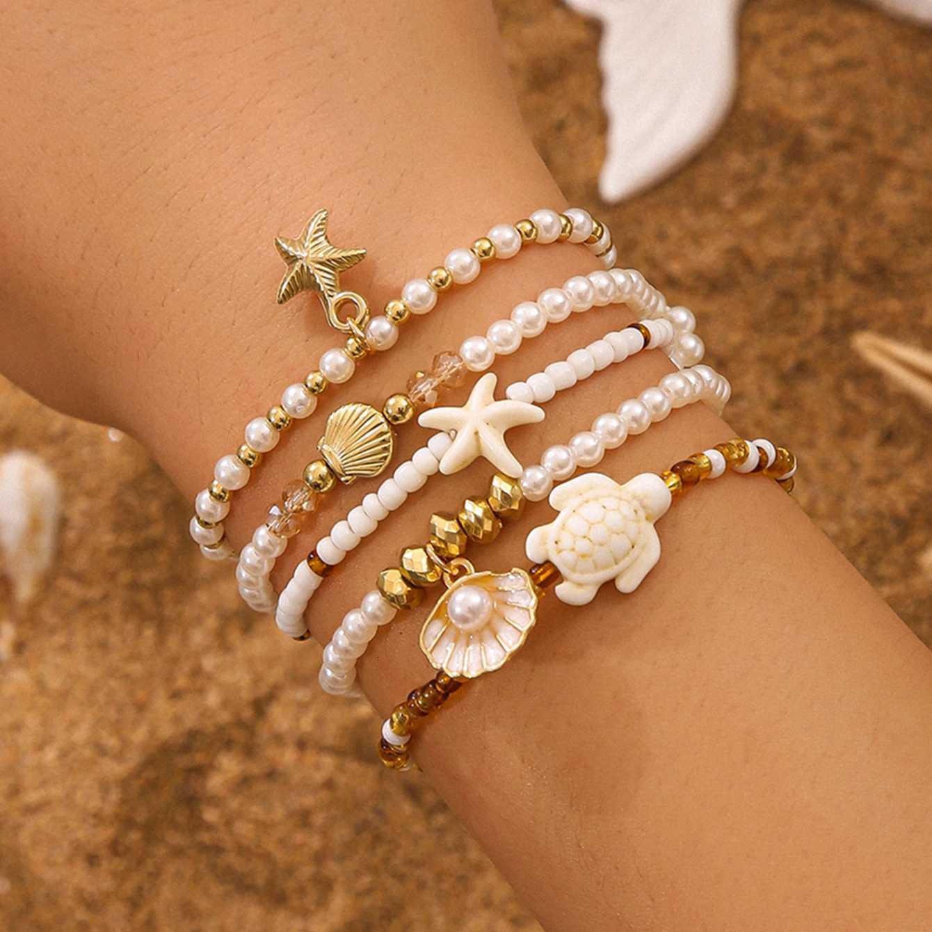 Elegant Multi-layer Imitation Pearl Bracelet Starfish Shell Turtle Pendant Bracelet for Womens Summer Party Dating Jewelry W250728