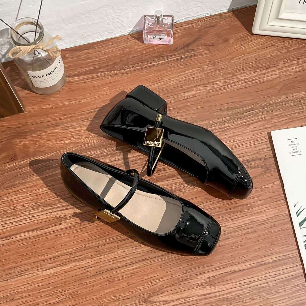 2025 Spring/Summer New French Style Shallow High Heels for Women, Versatile Mary Jane Shoes with an Elegant Feel