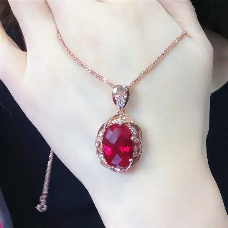 585 Purple Gold Ruby Necklace Plated 14K Rose Gold Luxurious Inlaid Crystal Pendant Romantic Wedding Jewelry for Women Z250728 Z250910