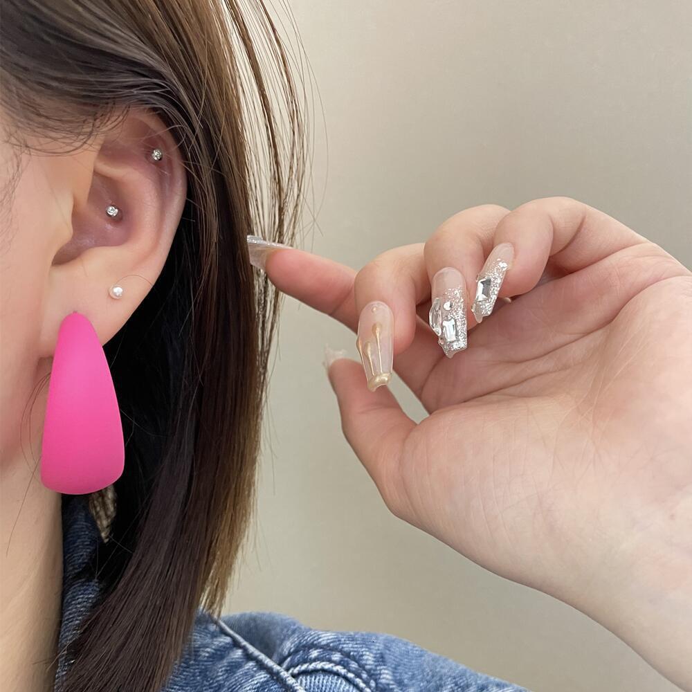 Sier Needle Niche Design for Women Wide C Colorful Hoop Stud Earrings Non-Pierced Ear Clips