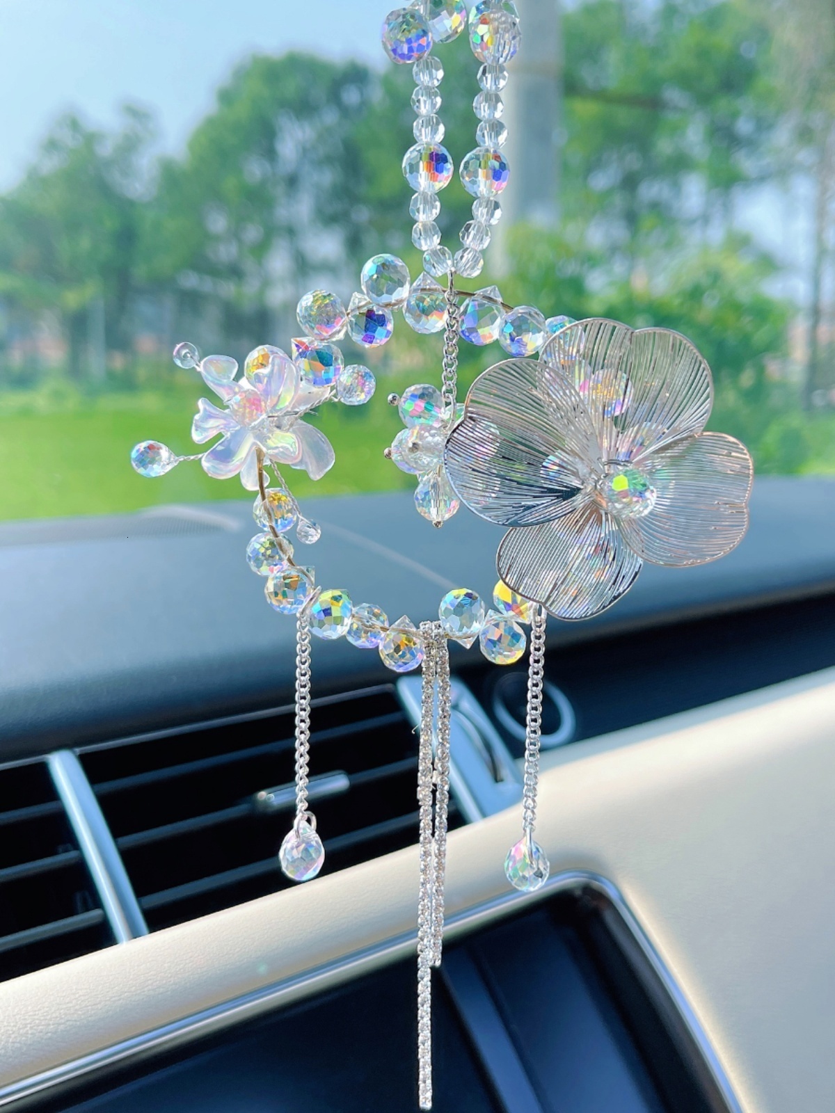 Crystal Flower Car Hanging Ornament Rearview Mirror Flower Pendant Car Decoration for Women 250728