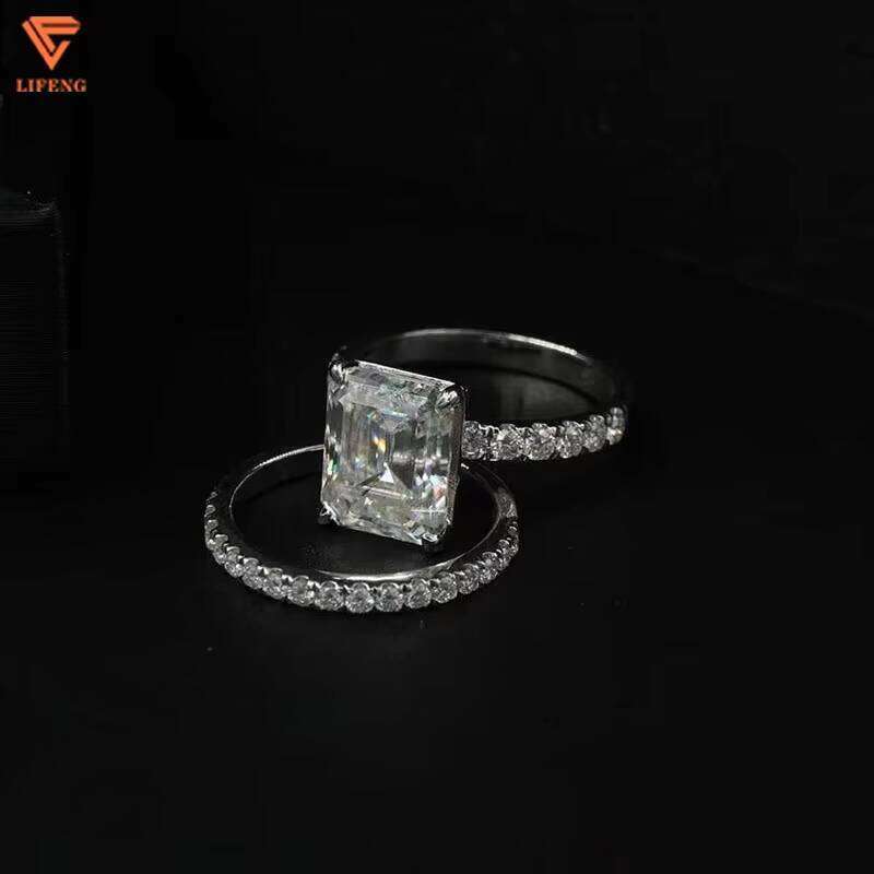 Custom Elegant Brilliant Twinkling Sier Hie Hoop Ring Crown Design in Solid Colors for Parties