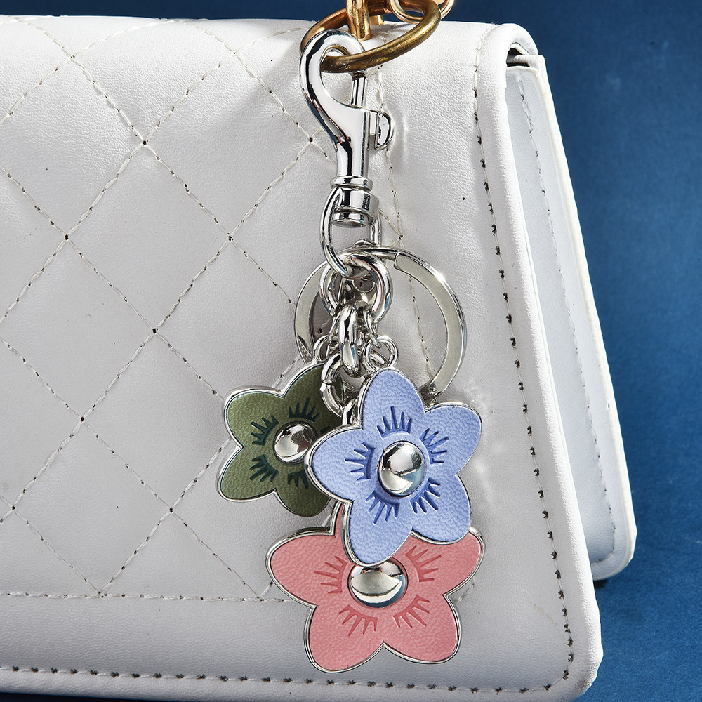 Cherry Heart Small Pendant Keychain Bag Pendant Womens Bag Accessories Exquisite Car Keychain 250726