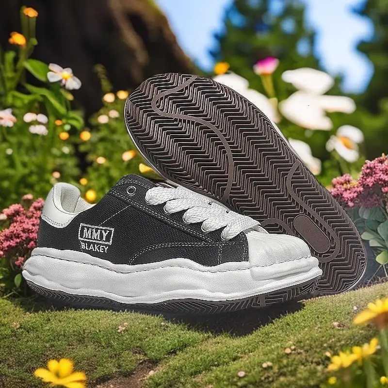 Shell height increasing niche canvas shoes board shoes casual sports shoes Y250728