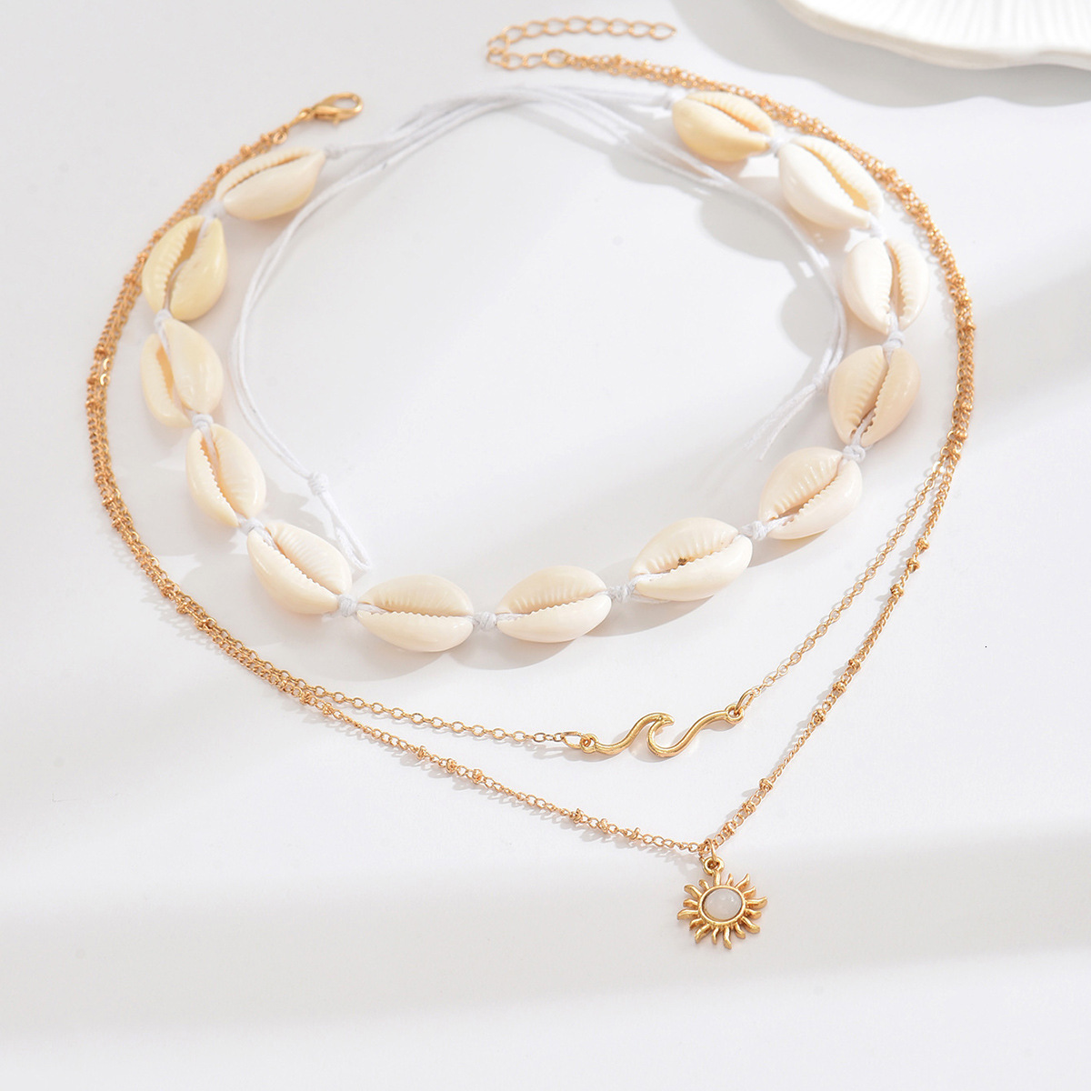 Ocean Style Shell Necklace for Women Simple Versatile Spiral Geometric Suower Pendant Collarbone Chain Jewelry for Women