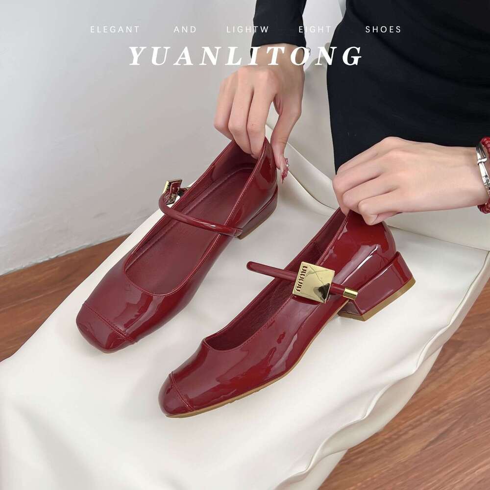 2025 Spring/Summer New French Style Shallow High Heels for Women, Versatile Mary Jane Shoes with an Elegant Feel