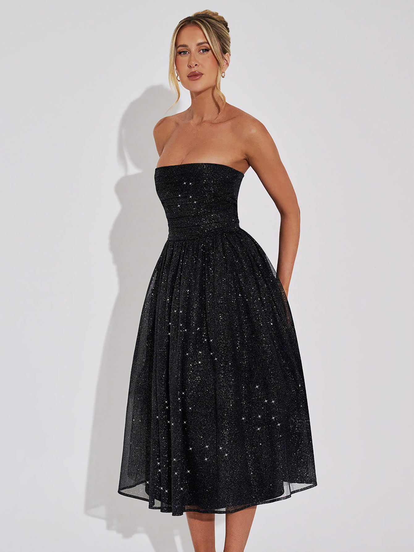 new Free shipping designer dress for women Fashionable and minimalist dress, casual and sexy dress