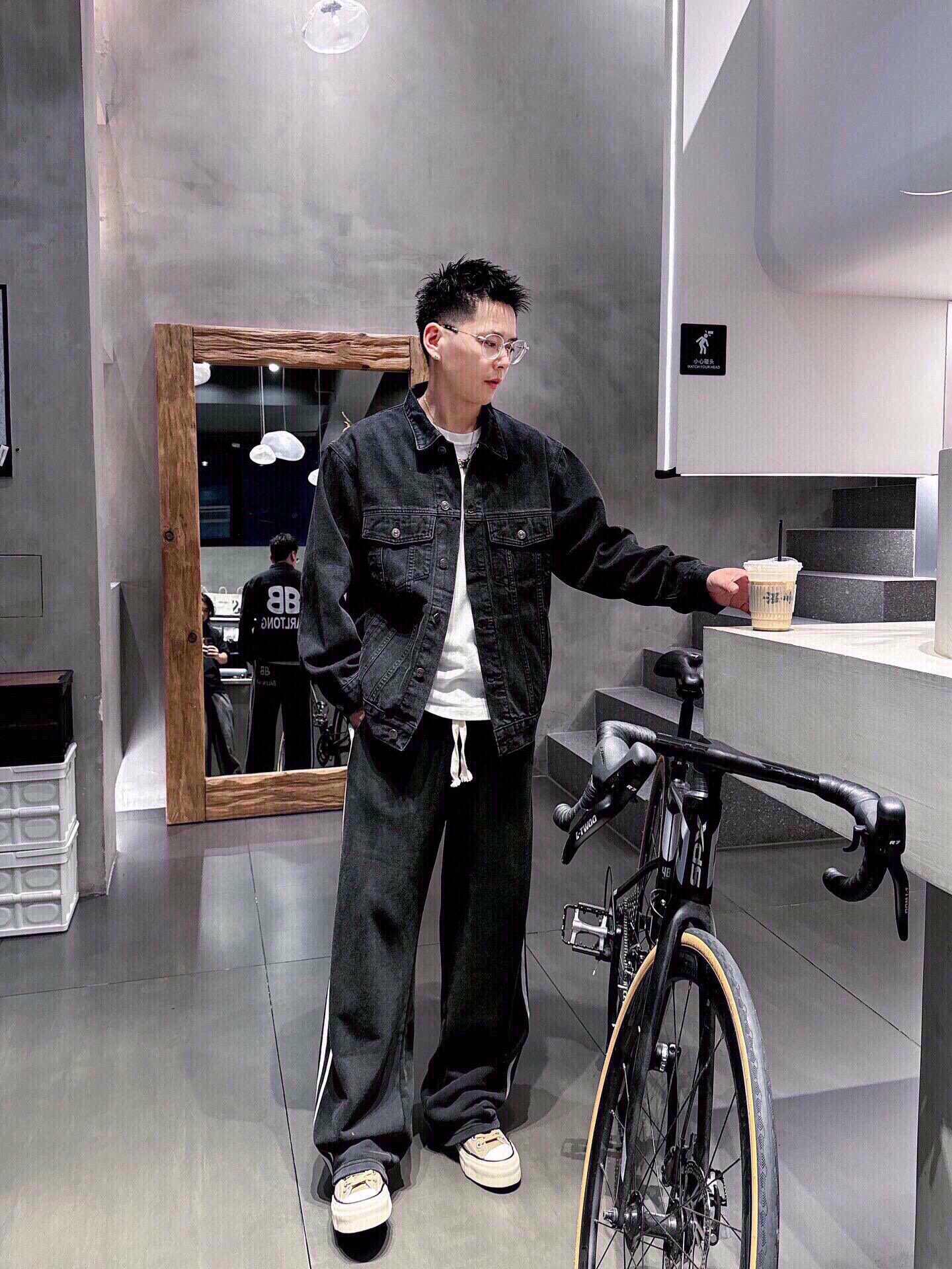 Brand Denim jacket outdoor mens and womens designer brand luxury gift Valentines Fathers Christmas.M176