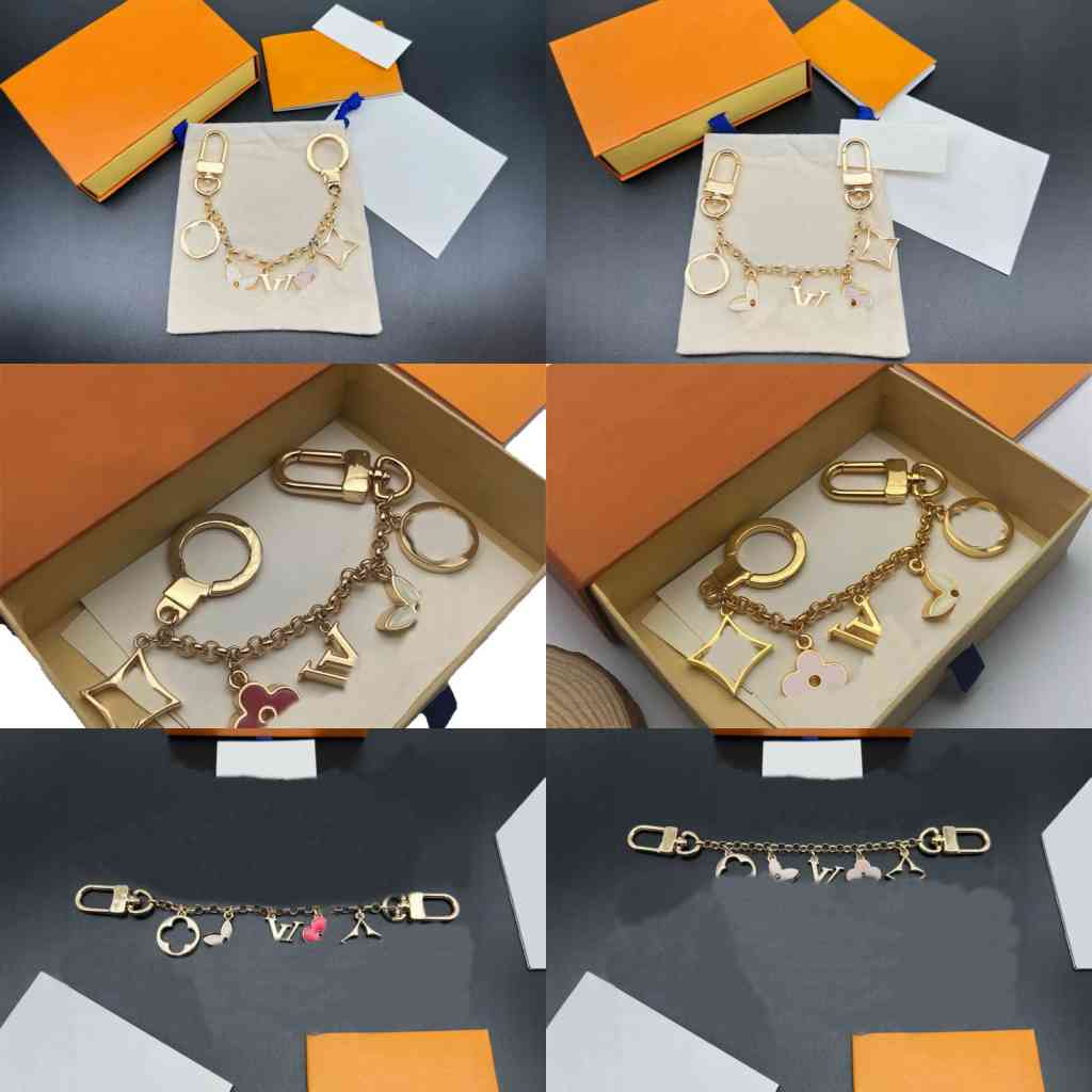 Luxury keychain designer letters car key chain designer bag charm gold color buckle keyrings pink flower pendant plated silver car accessories faf243