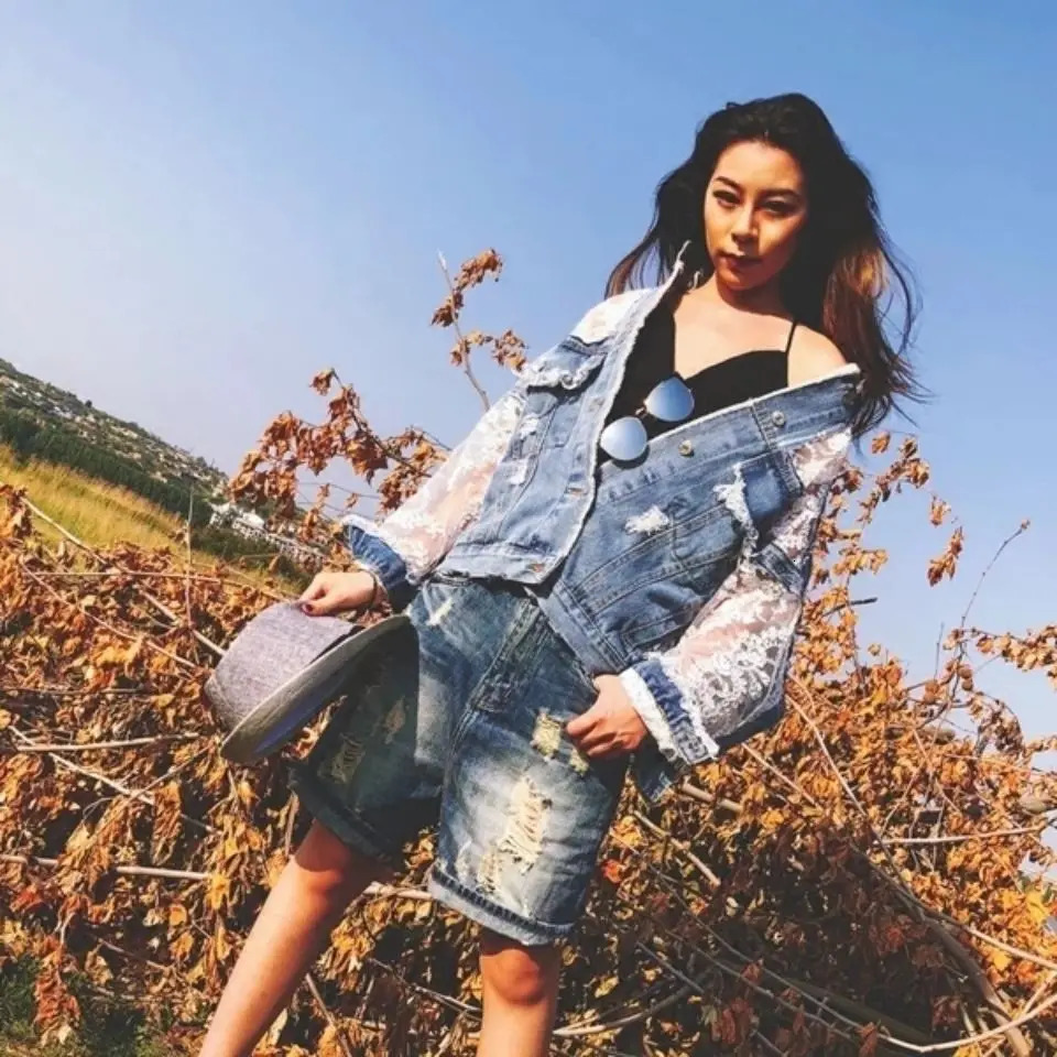 Chic 3D Flowers Embroidery Lace Spliced Loose Denim Coat Perspective Sunscreen Jacket Hollow Jeans Handmade Holes Cardigan Tops 250728
