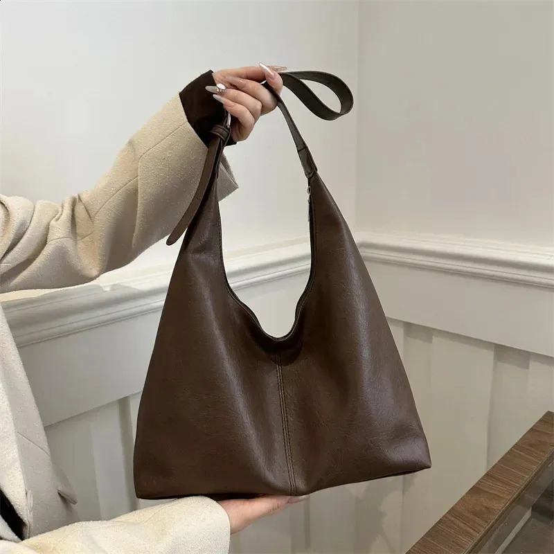 Modern PU Leather Tote by Korean Designers Versatile Handbag Perfect For Work Or Play