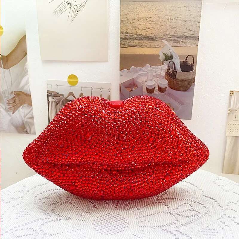 Designer Luxury Dai Ni Xi Female Red Sexy Full Dia Lips Shape Crystal Bags Woman Clutches Wedding Evening Purse For Ladies