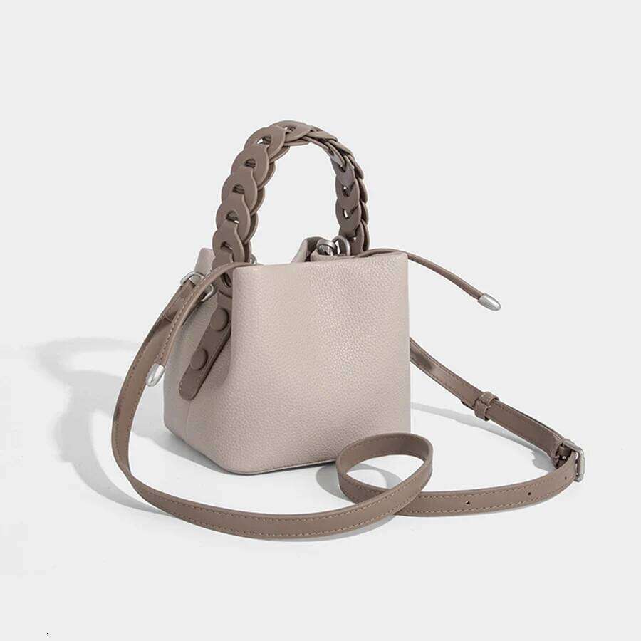 Designer Bags Designer Bags Fashion Woven Handle Commuter Bucket For Women Pu Leather Shoulder Crossbody Bags Casual Tote Female Purse And Handbags Sa