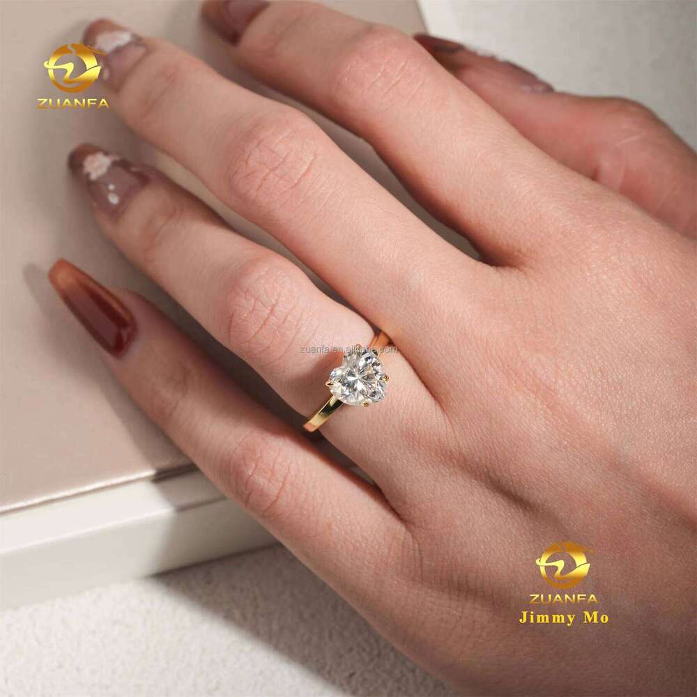 Hidden Halo Elegant Bride Wedding Jewelry Silver Heart Silicon Stone Engagement Ring for Women with GRA Certificate