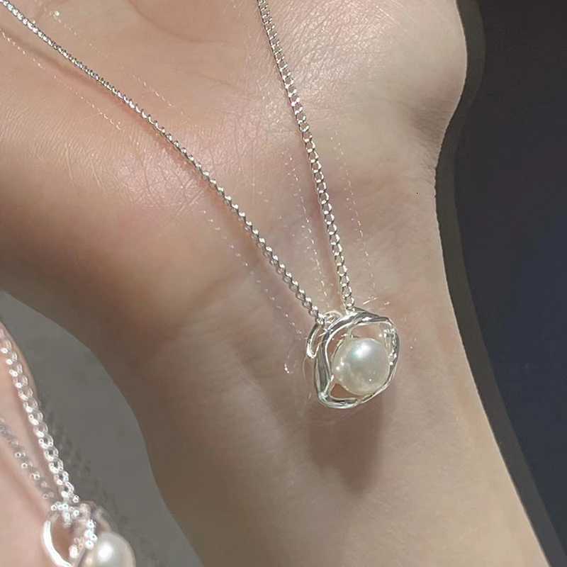 Sterling Silver Pearl Pendant Necklace Fashionable Geometric Choker for Women Girls Elegant Birthday Jewelry Gift Z250910