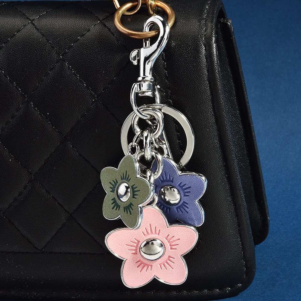 Cherry Heart Small Pendant Keychain Bag Pendant Womens Bag Accessories Exquisite Car Keychain 250726