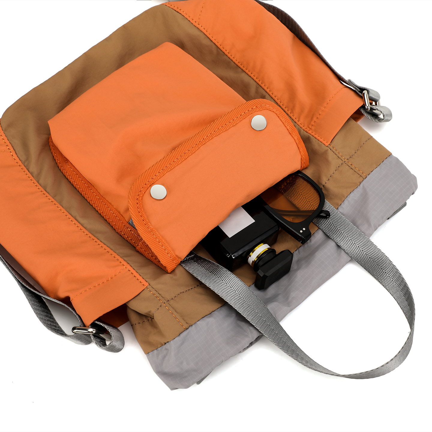 Sewafox Unisex Casual Crossbody Bag Lightweight Bucket Bag for Commuting Stylish and Versatile Shoulder Bag Nylon Tote Bag