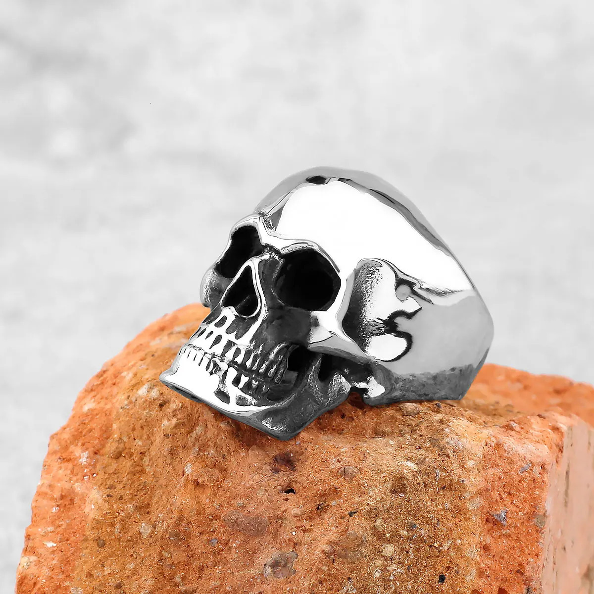 Gothic High Polish Skull Gold/Steel Color Rings for Men Stainless Steel Heavy Metal Skull Ring Punk Motorcyclist Jewelry Gifts 250723