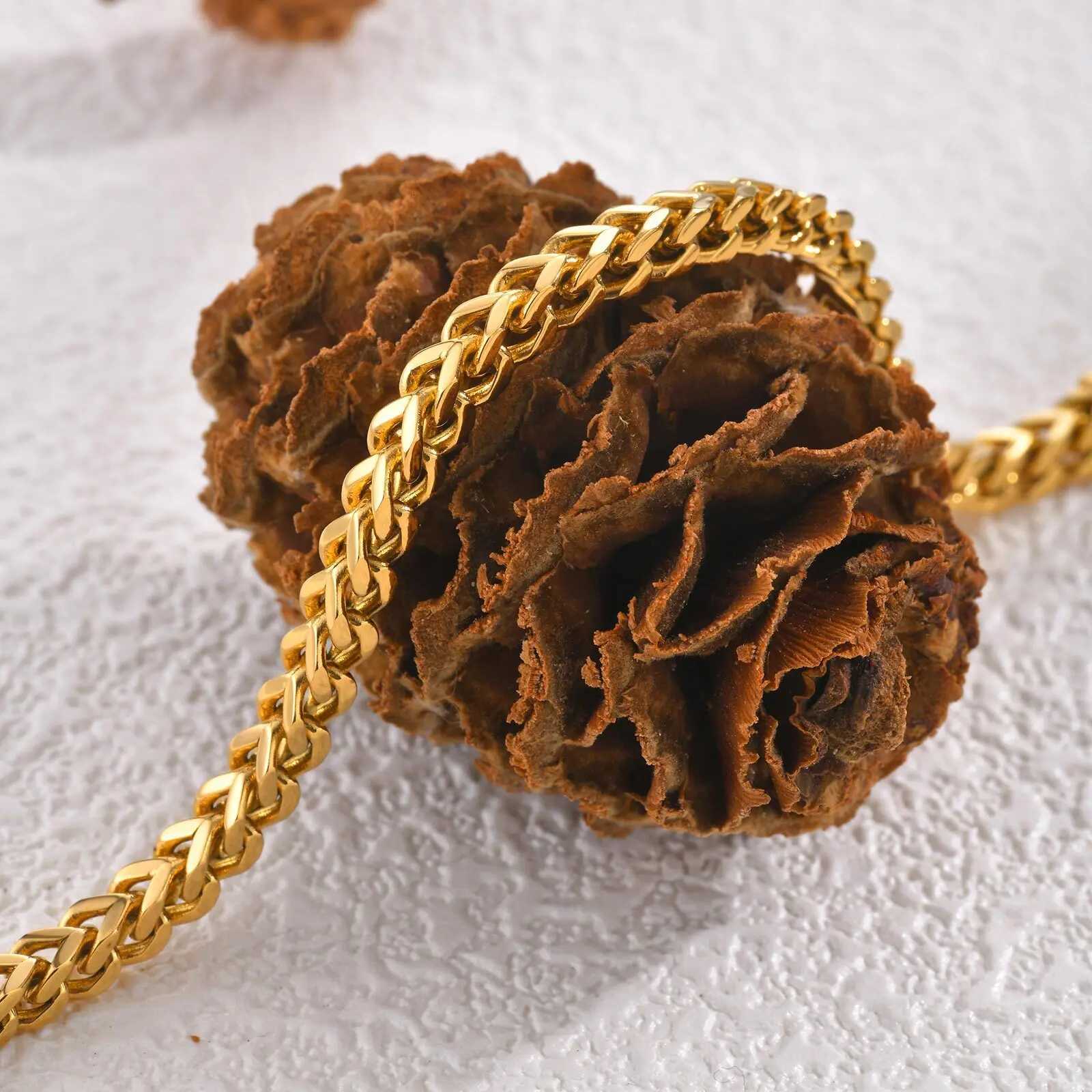 2023 Vnox Square Bracelet for Women Girls Stainless Steel Chain Link Wristband Classic Bracelet Trend Jewelry with 3cm Extend Chain W250728