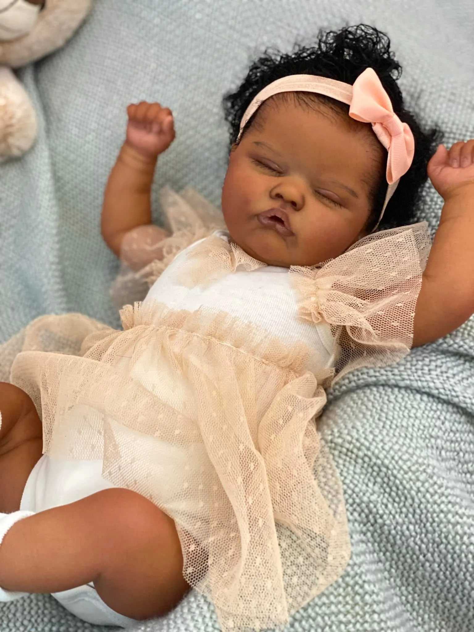 18-inch NPK Reborn Baby Doll Quinbee Newborn Lifelike Soft Touch Dark Skin 3D Painting with Hand Root Hair Cuddly Toy W250728