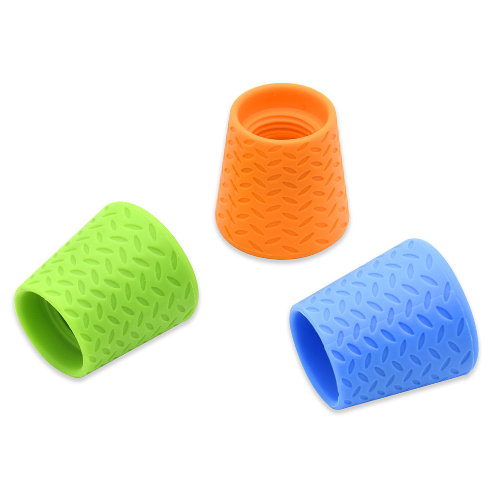 Portable pet cleaning shower head with spray nozzle, outdoor silicone pet shower head