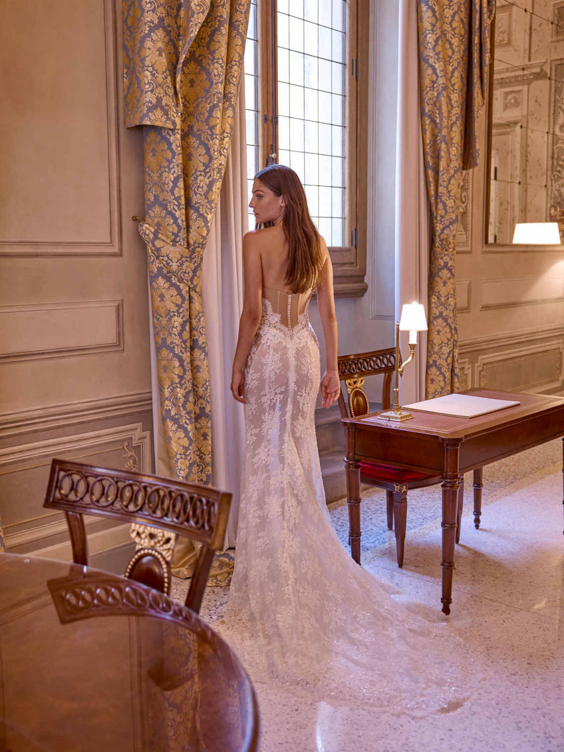 Elegant Lace Mermaid Wedding Dress Appliques Sequin Strapless With Jacket Bride Illusion Floor-Length Bridal Dresses Customized