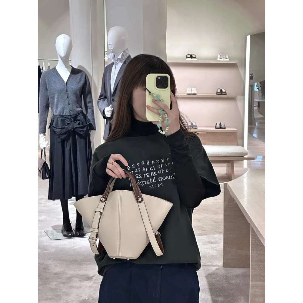 toteBag Shoulder bag ROSE NOIRE Internet Celebrity Same Style 25Th Anniversary Spring New Lychee Pattern Fan-Shaped Basket Versatile Shoulder bag