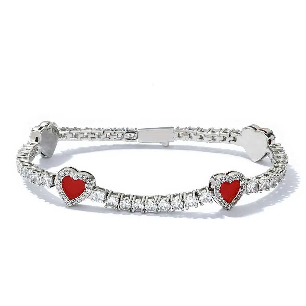 ESKIM Hot Selling Colorful Heart Shaped Tennis Chain 4mm Wide Gold Plated Tennis Bracelet Hip Hop Women Jewelry W250728