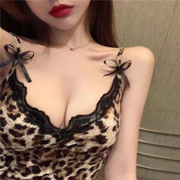 Leopard print camisole lace dress sexy nightclub spicy girl dress date vacation slim fit hip hugging skirt