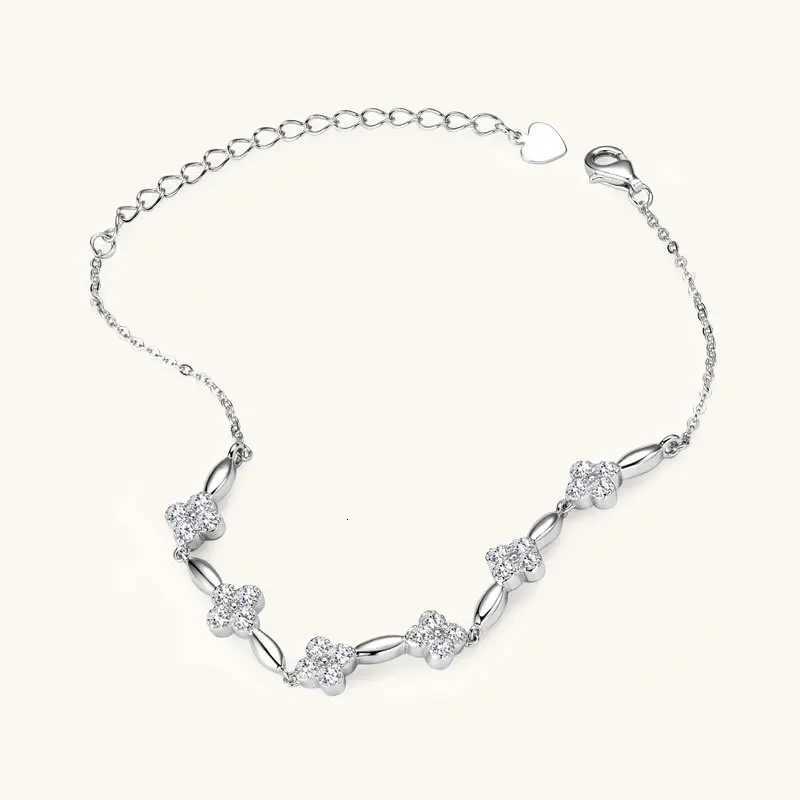 2mm Moissanite Bracelet 925 Sterling Silver Four-leaf Flower Adjustable Chain Bracelets for Women Girl Charm Hand Jewelry W250728