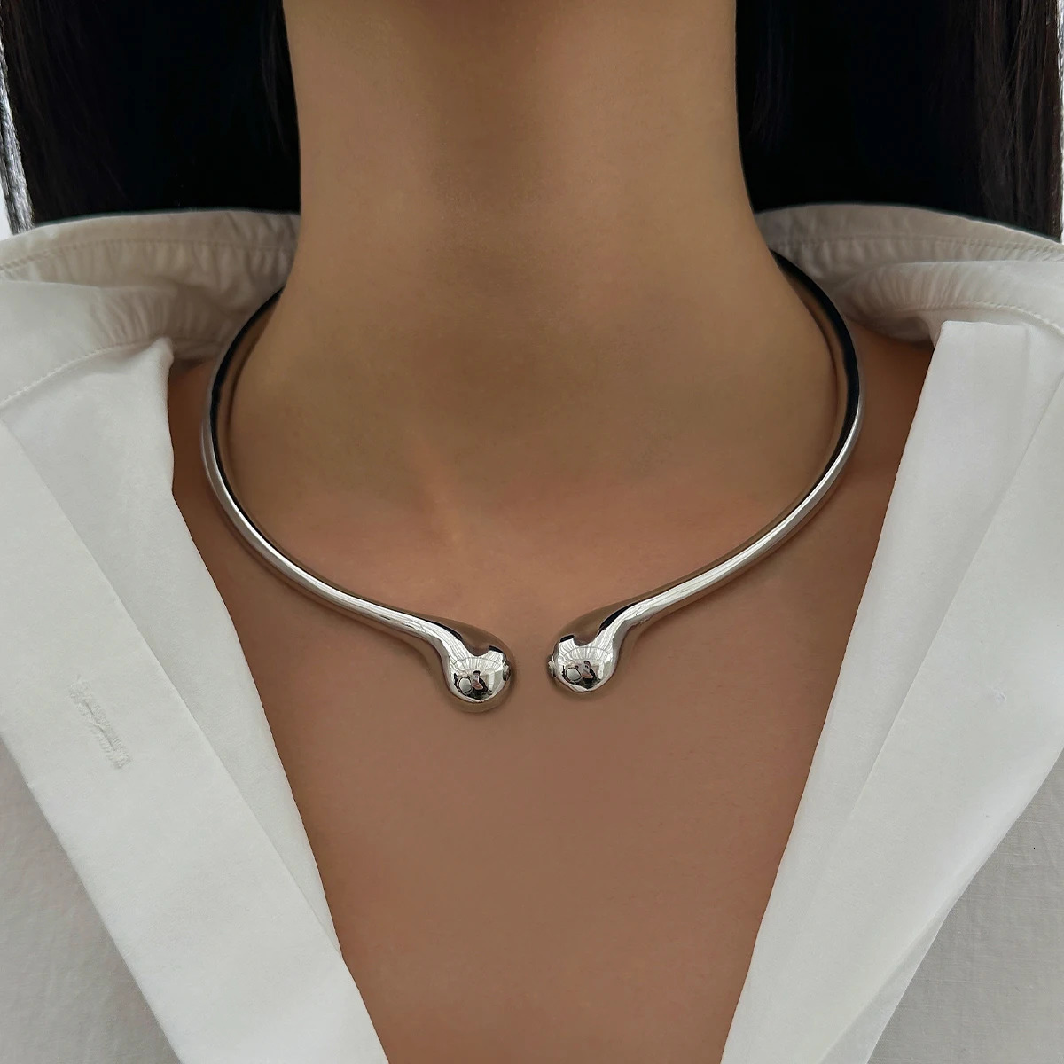 Salircon Minimalist Smooth Water Drop Open Torques Choker Necklace Womens Trending Street Party Collar Jewelry 250723