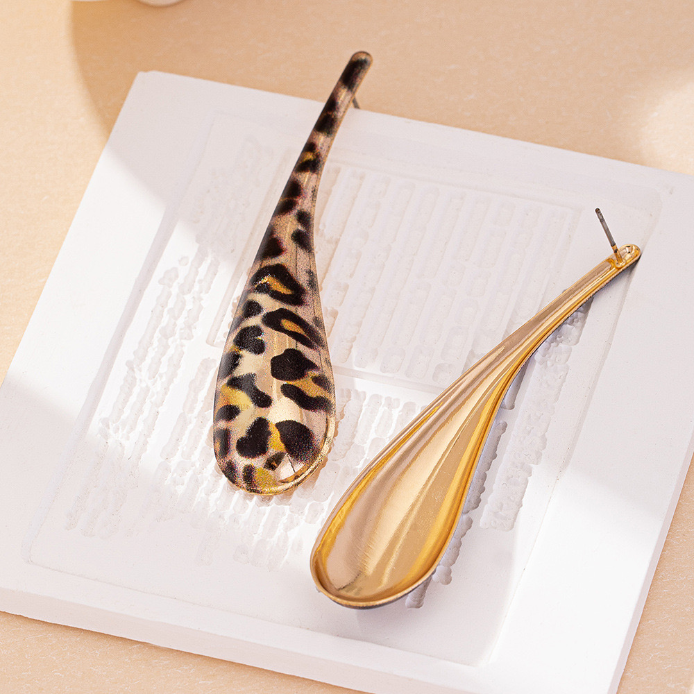 Trendy Leopard Print Teardrop-Shaped Long Stud Earrings Women's Earrings Holiday Party Gift Fashion Accessories