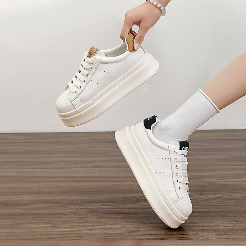Thick-soled round-toe white sneakers for women, new spring style, lightweight platform sneakers, sporty and casual shoes, versatile.