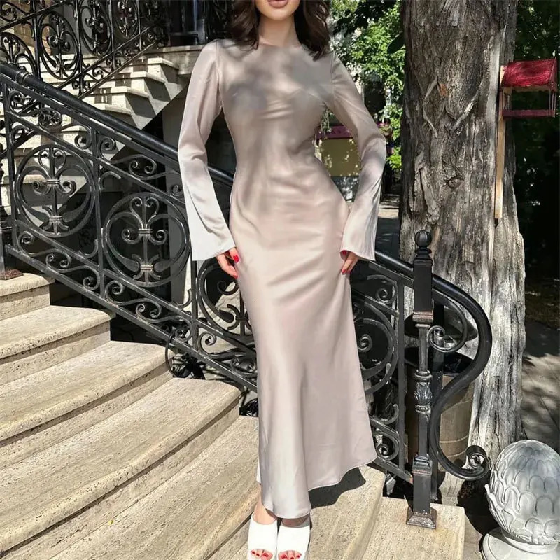 Summer Round Neck Long Dresses with Sleeves Solid Color in Evening Womens Dresses w250728