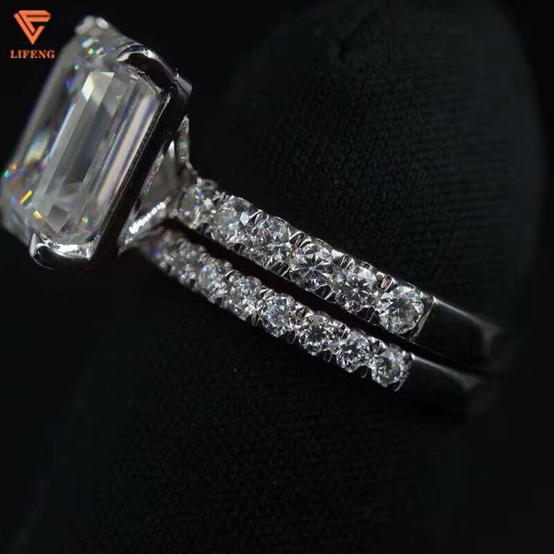 Custom Elegant Brilliant Twinkling Sier Hie Hoop Ring Crown Design in Solid Colors for Parties