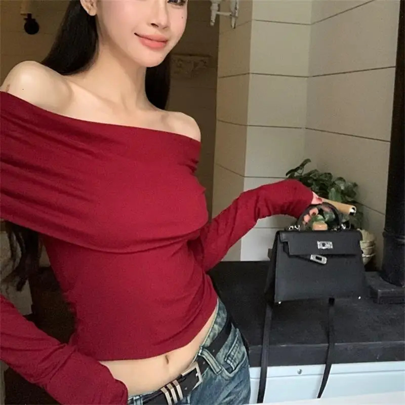 Sexy Tops Off Shoulder Long Sleeve Crop Top Womens AutumnWinter Spicy Girl Slim Fit Short Red Tshirt 250728