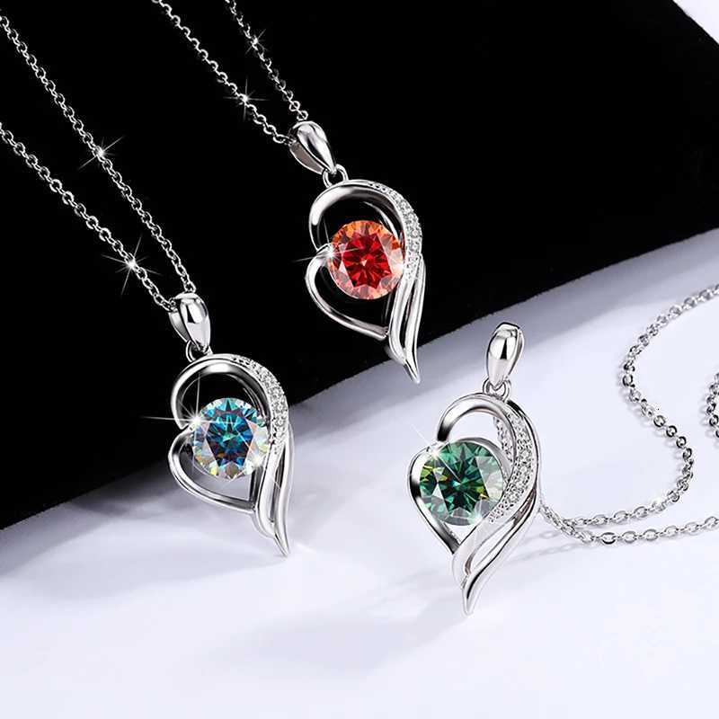 Moissanite Pendant Necklace 925 Sterling Silver LabCreated Diamond Halo Pendant for Women Wedding Party or Special Gift Z250910