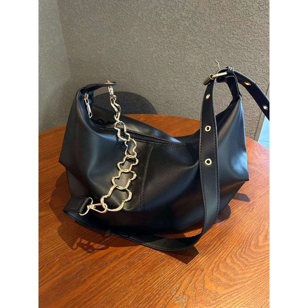 Designer Bag Tote Bag Shoulder bag French Style Ins Niche Lightweight High End Versatile Single Shoulder Commuter Crossbody Black Chain Handbag Intern