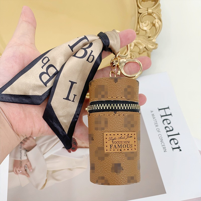 Luxury Mini Handbags Charms Designer Leather Car Keyring Chain Mini Totes Keychains Earphone Bag Purse Zipper Pocket Bag Pendant Keys Coin Bag