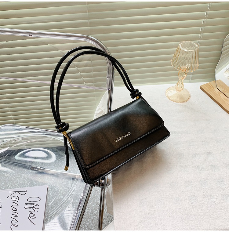 Chic Fashionable Baguette Handbag for Ladies Trendy Multifunctional Clutch & Shoulder Satchel