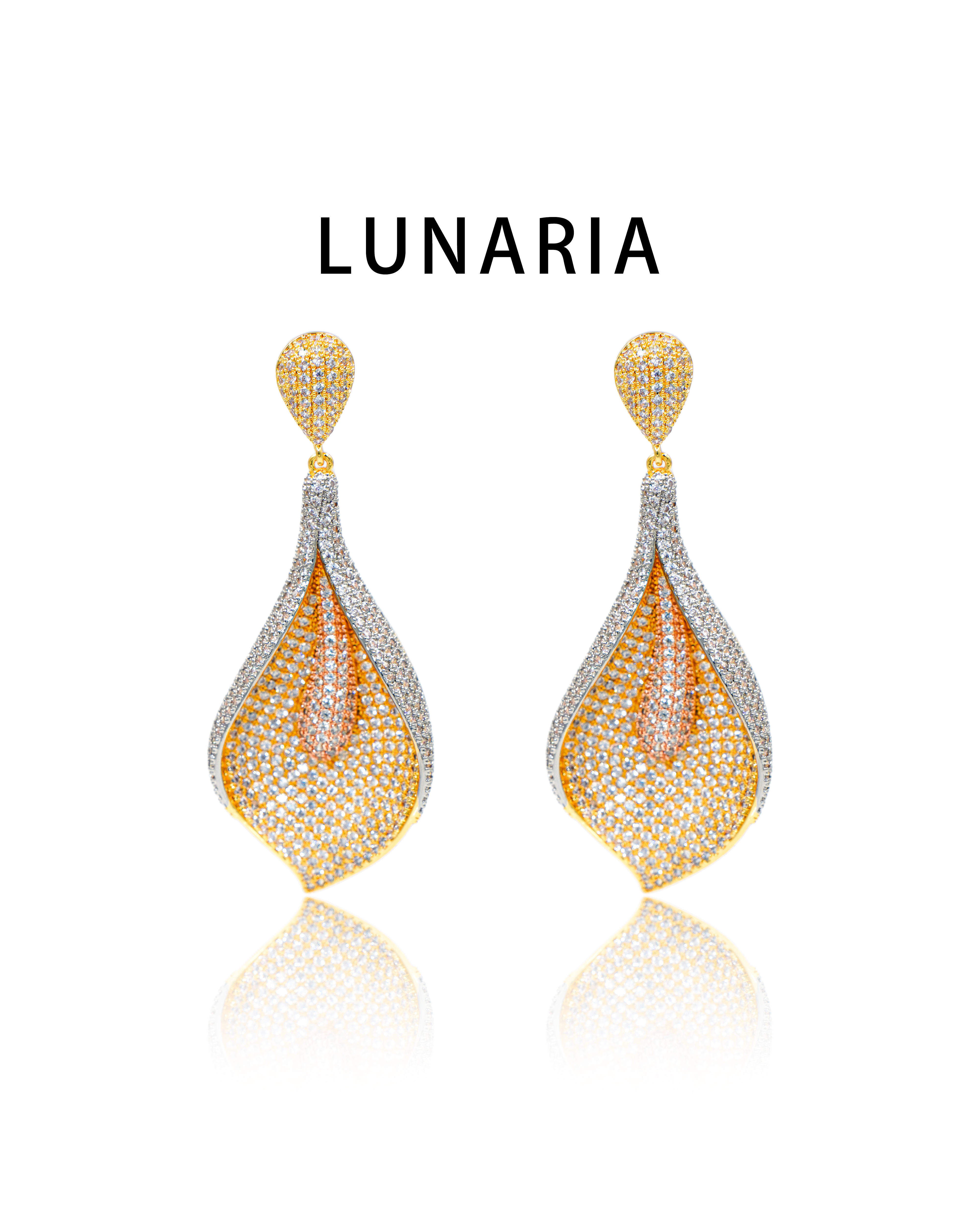 Chic Ladies' Gift Idea: Allergy-Free Pure Silver Backed Lily Blossom Pendant Earring Pair