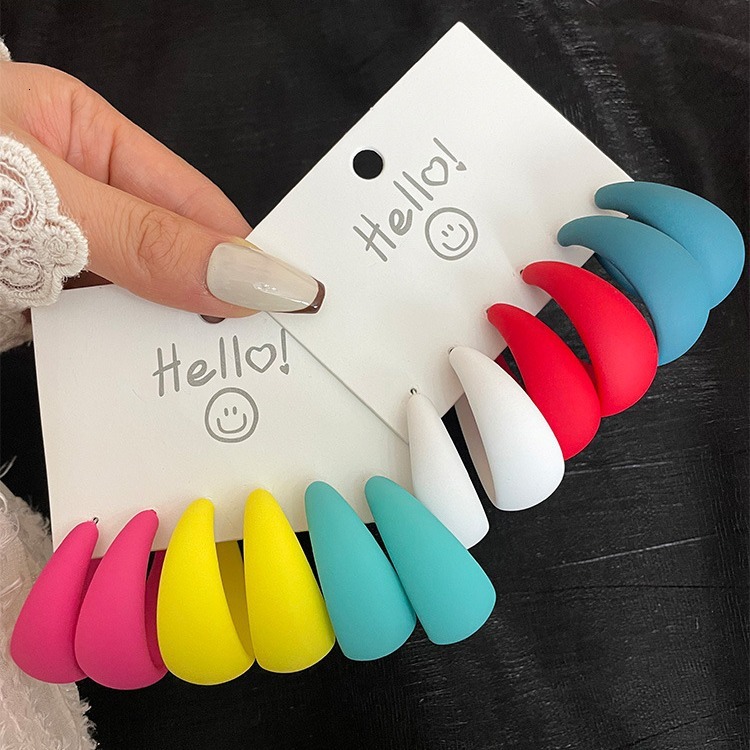 Sier Needle Niche Design for Women Wide C Colorful Hoop Stud Earrings Non-Pierced Ear Clips