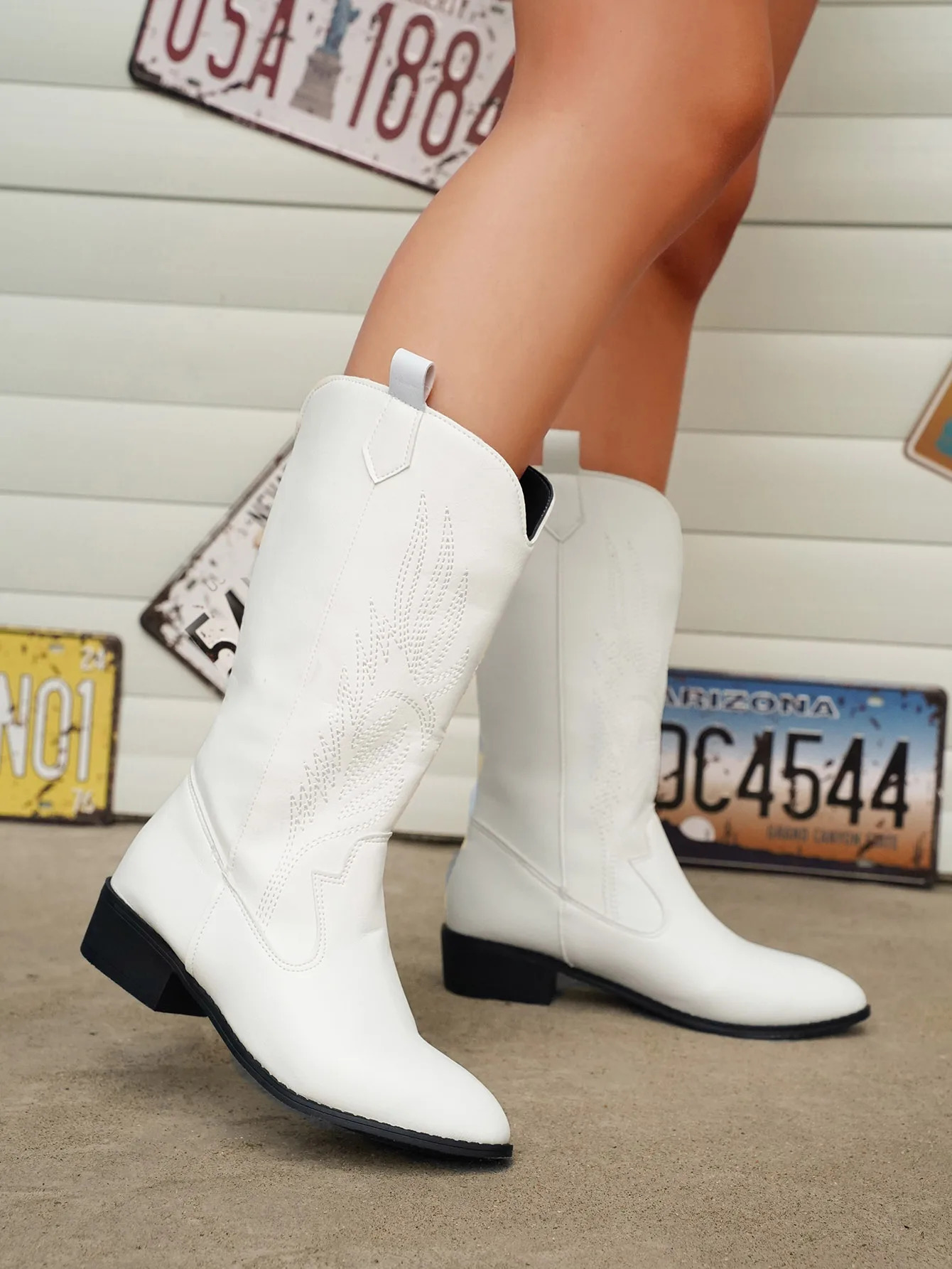 Gold Mid-calf Boots Women Silver Pointed Western Cowboy Boots Retro Fashion Black Boot Plus Size 36-43 WomenBoots 250725