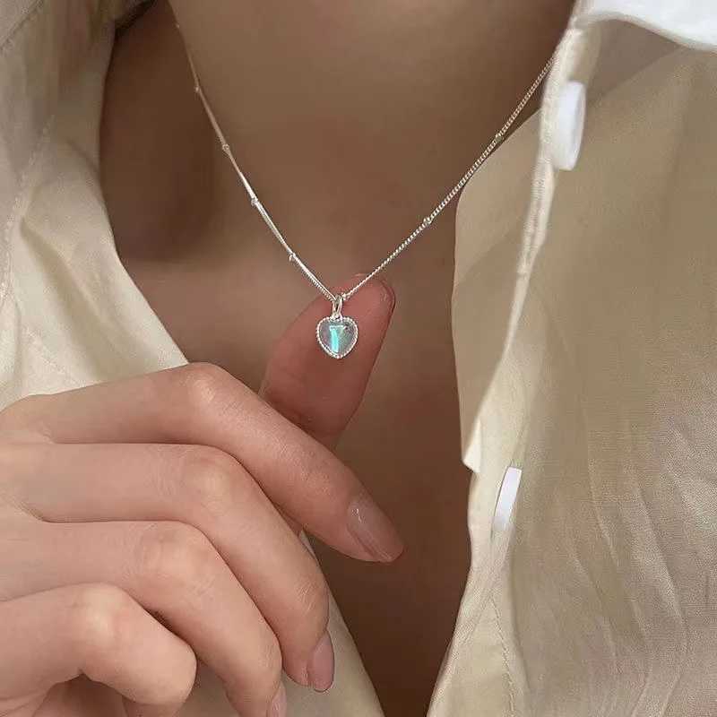 Heart Pendant Necklace for Women Silver Color Gradient Gemstones Bead Chain Fashion Jewelry Gift Z250910