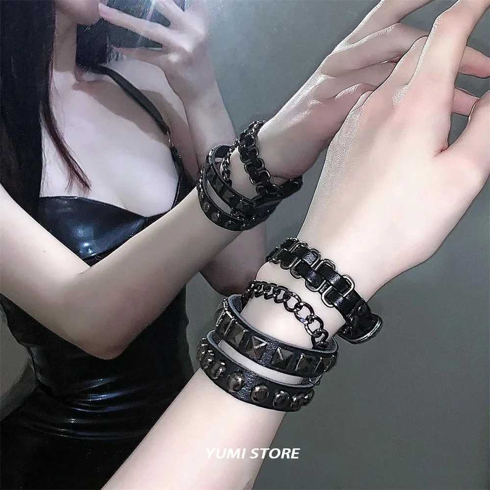 2024 Punk Dark PU Bracelet for Women Men Hip Hop Rock Chain Multi Layered Bracelet Trend Retro Gothic Jewelry Dancer Accessories W250728