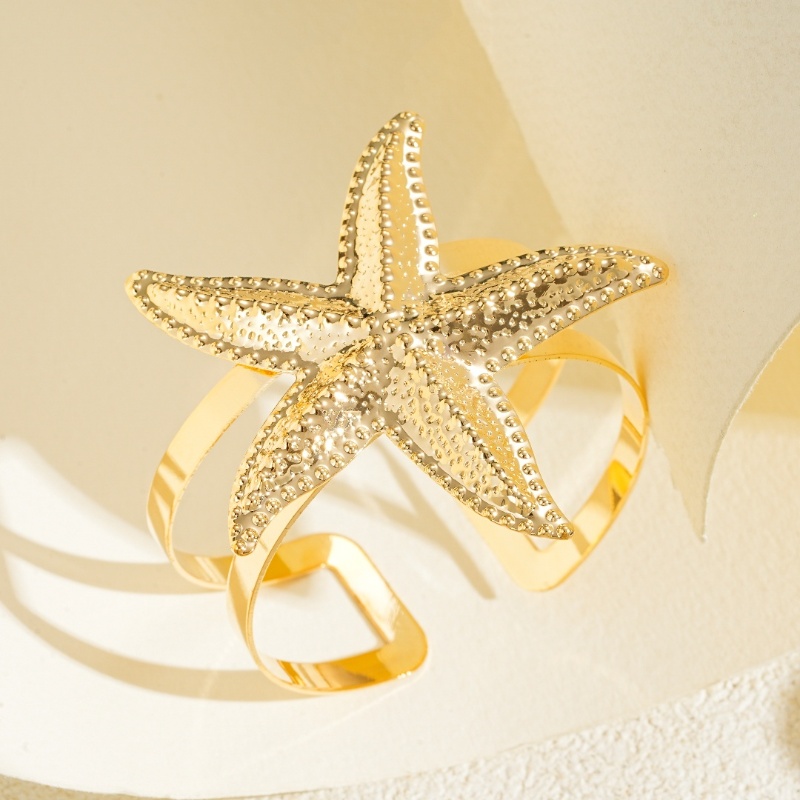 Fashionable and unique summer sea-themed stainless steel electroplated bracelet