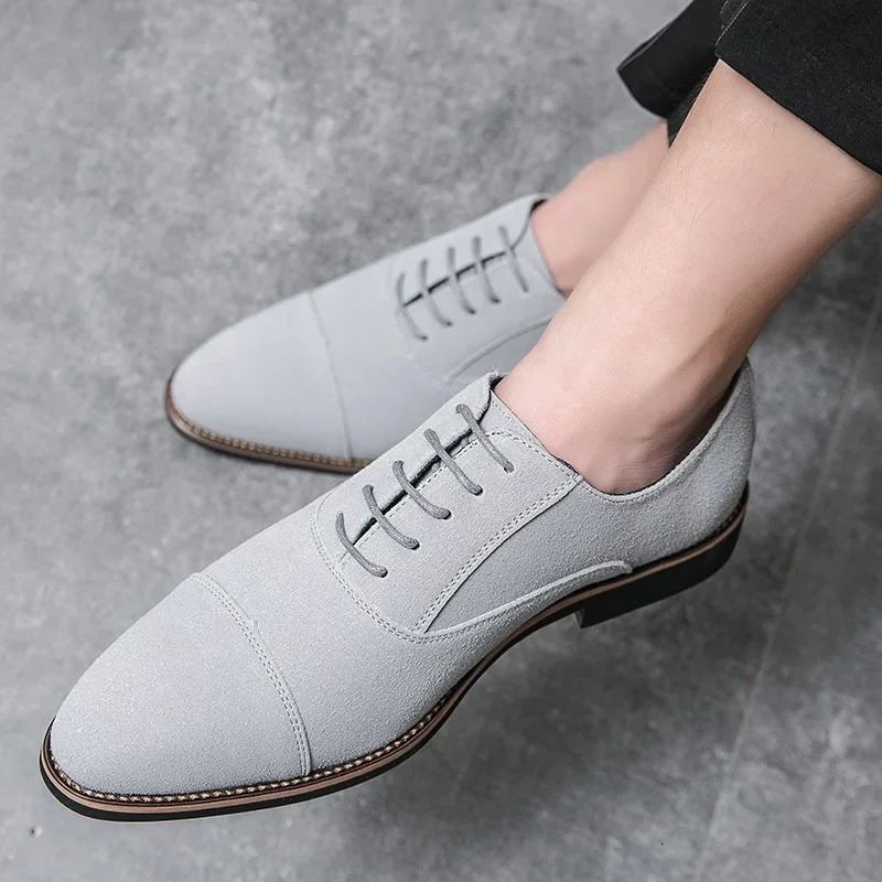 2025 Britain Trend Mens Pointed Black Grey Casual Oxford Shoes Male Dress Homecoming Male Formal Wedding Footwear 250723