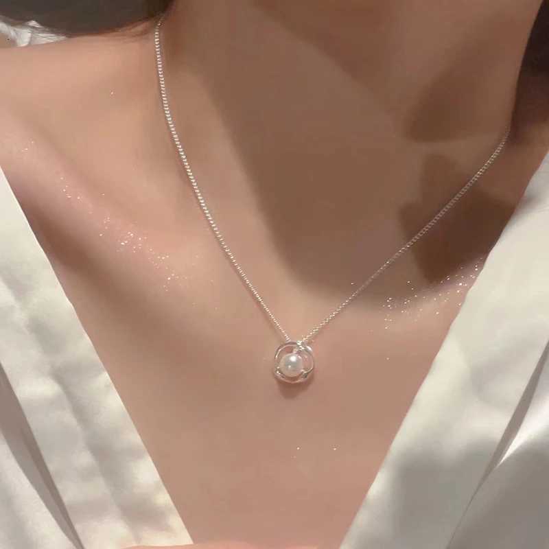 Sterling Silver Pearl Pendant Necklace Fashionable Geometric Choker for Women Girls Elegant Birthday Jewelry Gift Z250910